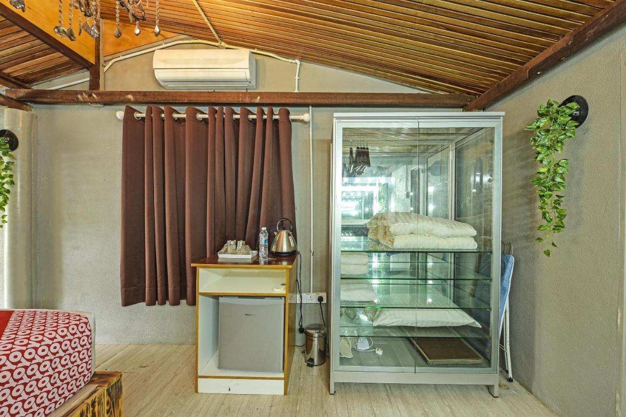 Oyo 90636 Teratak Zakiah Chalet Jerantut Exterior photo